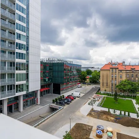 Towarowa By Renters Lägenhet