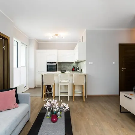 Lägenhet Towarowa By Renters Poznań