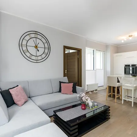 Towarowa By Renters Познань