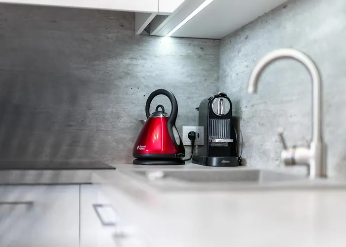 Towarowa By Renters * Poznań